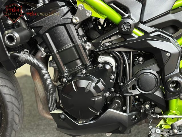 kawasaki - z900