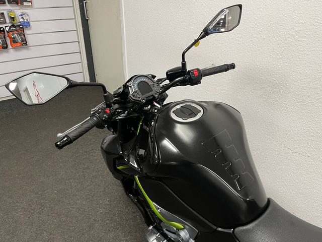 kawasaki - z900