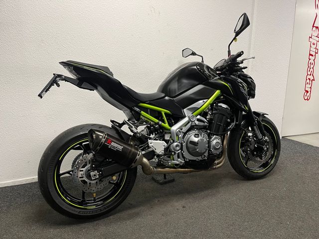 kawasaki - z900