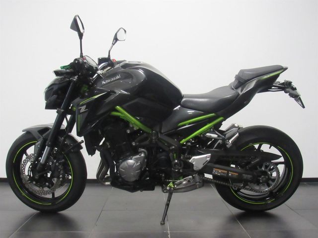 kawasaki - z900