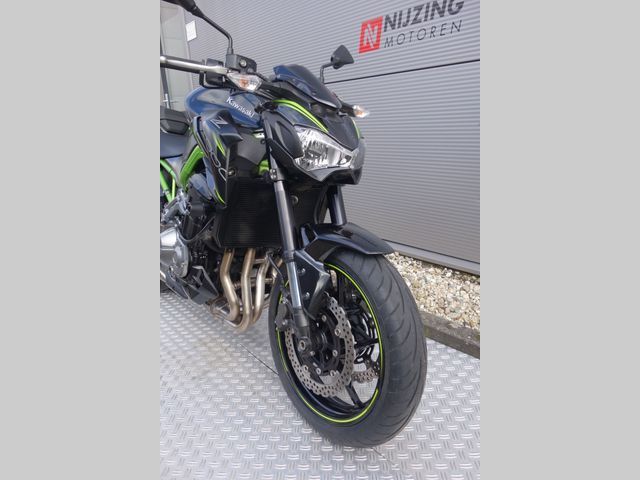 kawasaki - z900