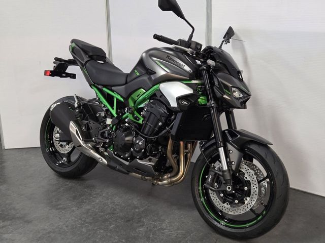 kawasaki - z900