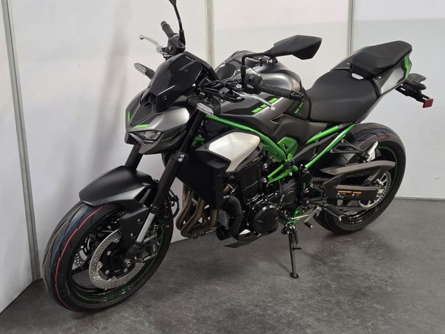 kawasaki - z900