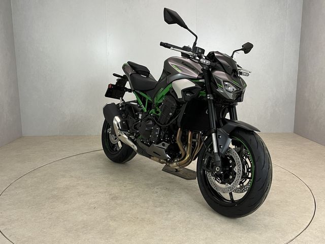 kawasaki - z900