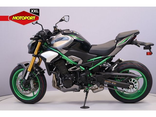 kawasaki - z900