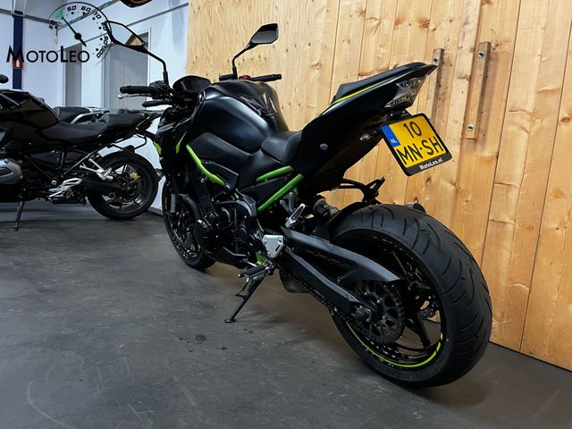 kawasaki - z900