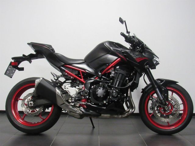 kawasaki - z900