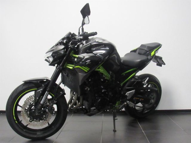 kawasaki - z900