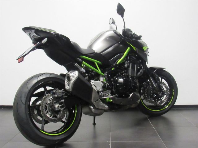 kawasaki - z900