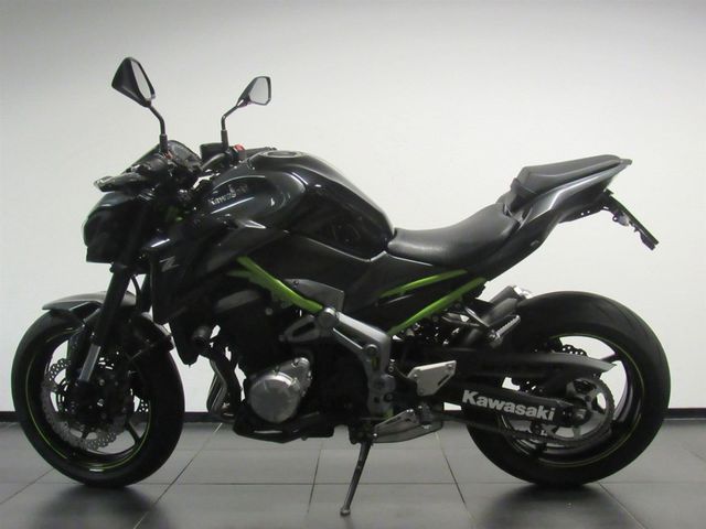 kawasaki - z900