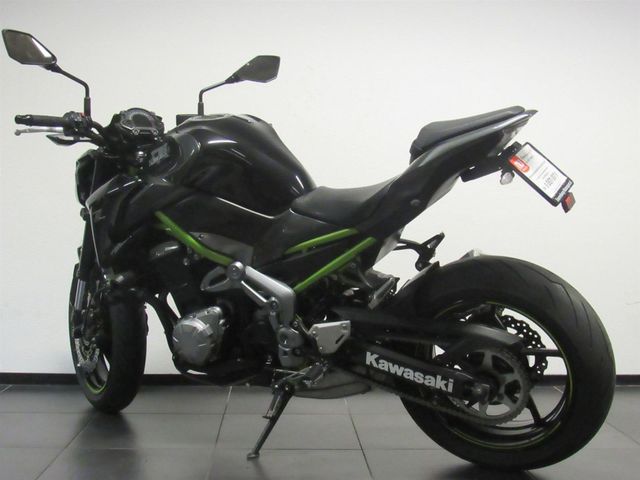 kawasaki - z900