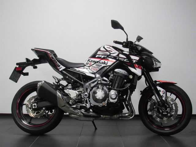 kawasaki - z900