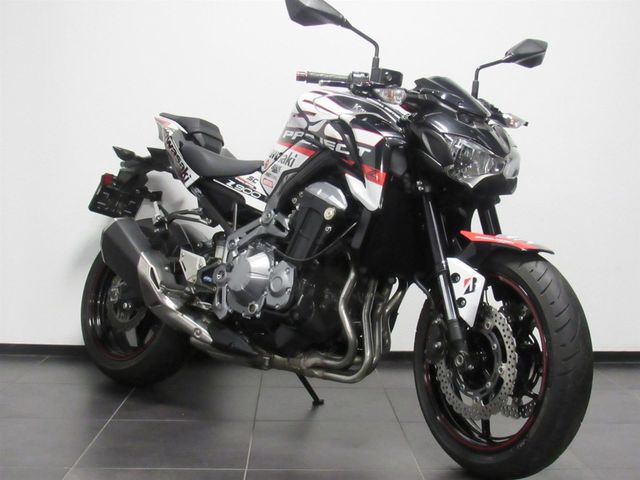kawasaki - z900