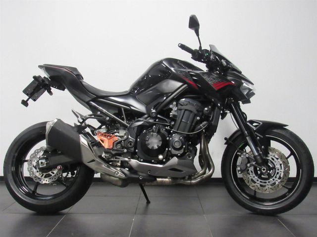 kawasaki - z900
