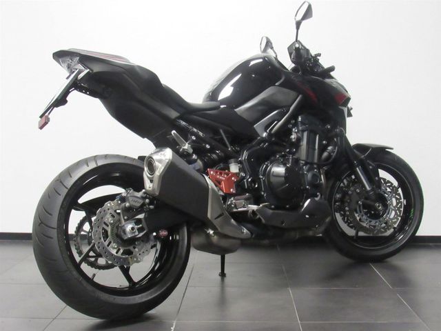 kawasaki - z900