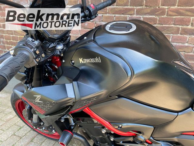 kawasaki - z900