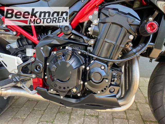 kawasaki - z900