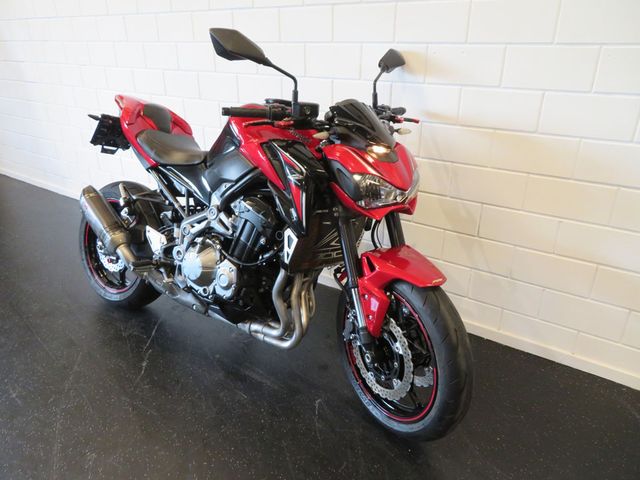 kawasaki - z900