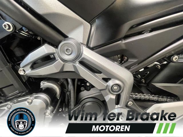 kawasaki - z900