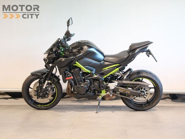 kawasaki - z900