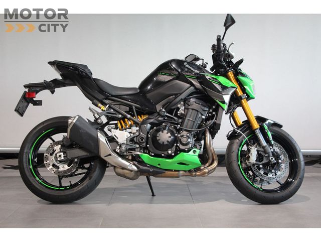 kawasaki - z900