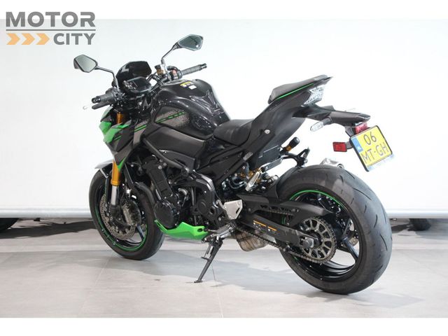 kawasaki - z900