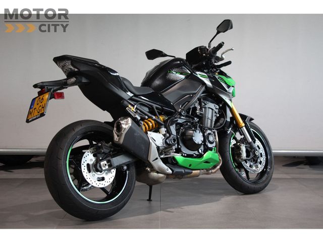 kawasaki - z900