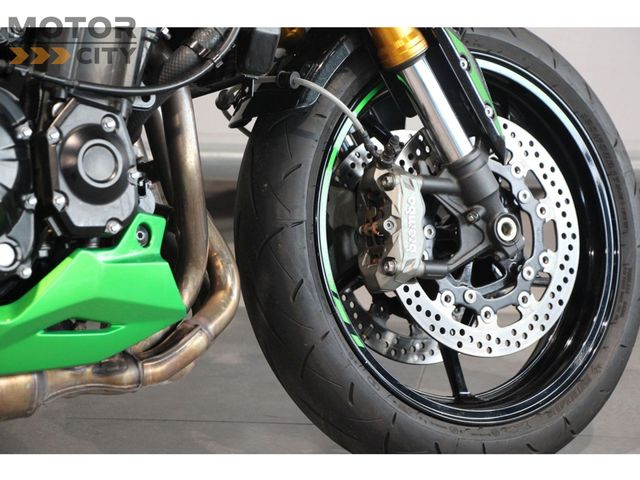kawasaki - z900