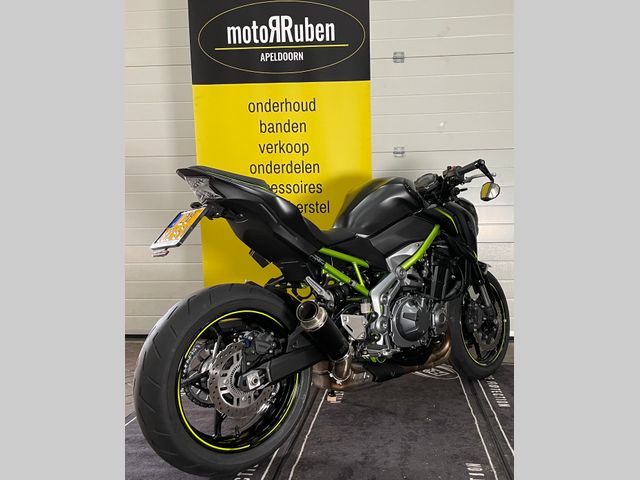 kawasaki - z900
