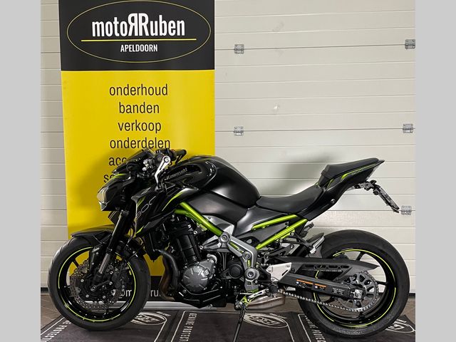 kawasaki - z900
