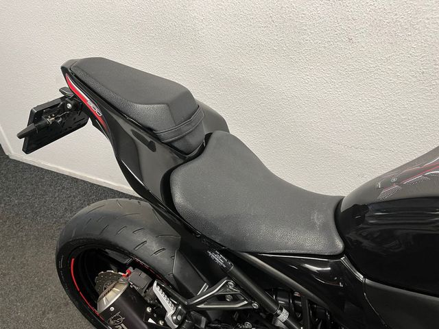 kawasaki - z900