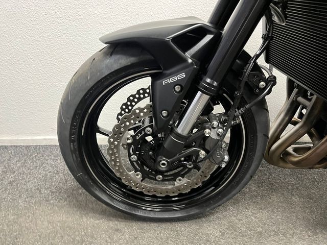 kawasaki - z900