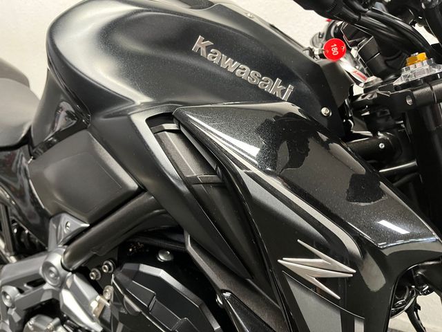 kawasaki - z900