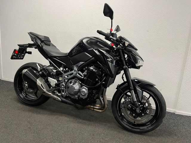 kawasaki - z900