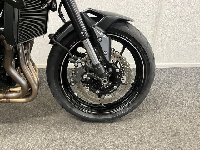 kawasaki - z900