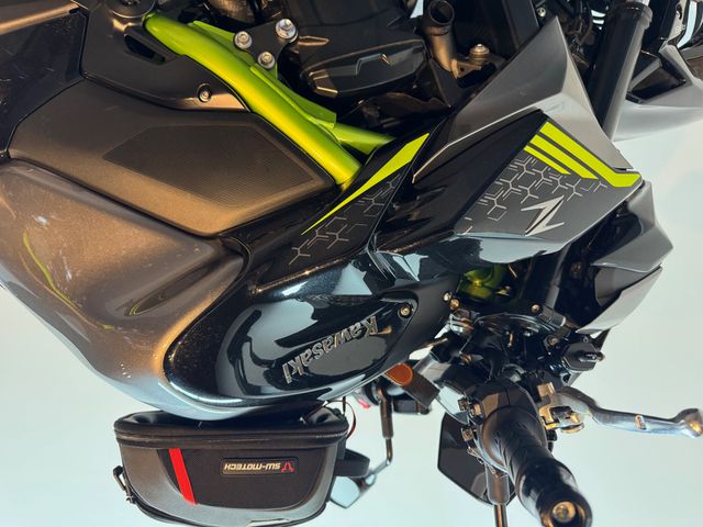 kawasaki - z900