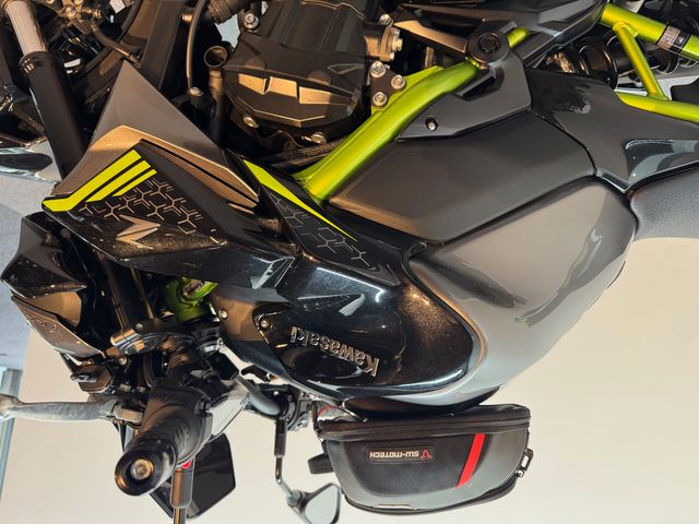 kawasaki - z900