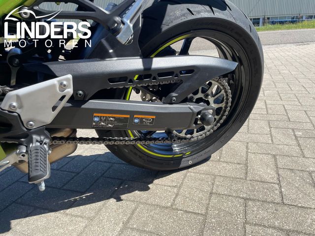 kawasaki - z900