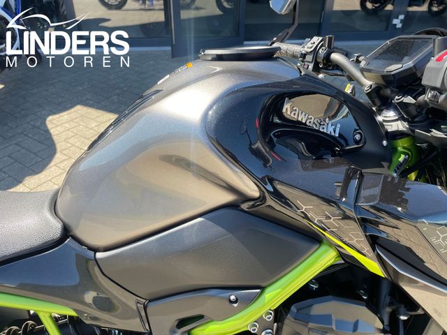 kawasaki - z900