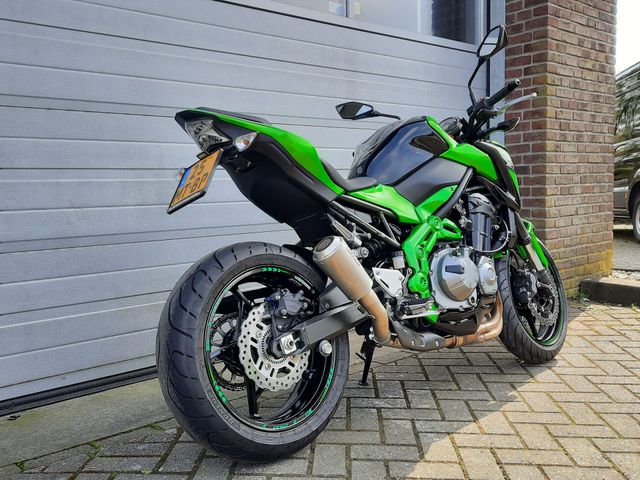 kawasaki - z900