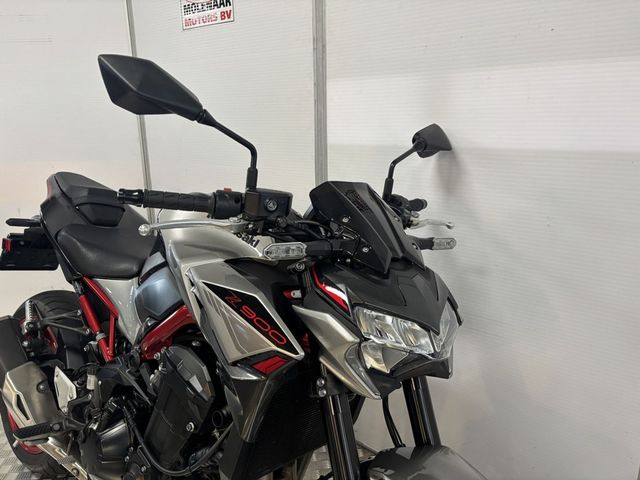 kawasaki - z900