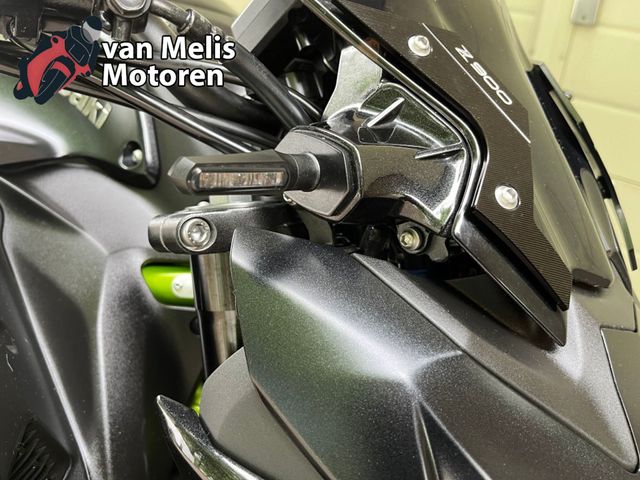 kawasaki - z900