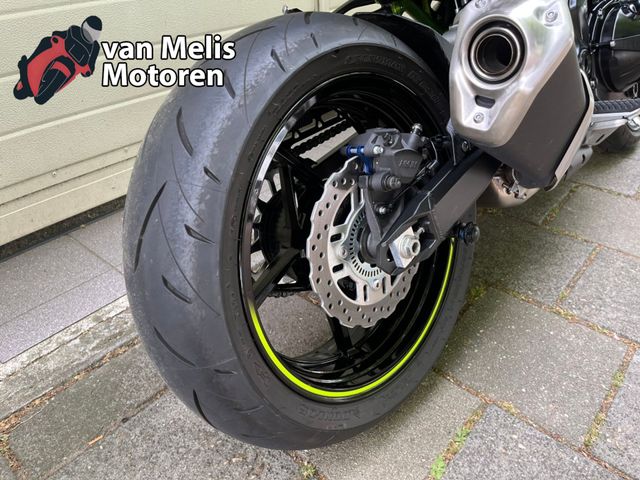 kawasaki - z900
