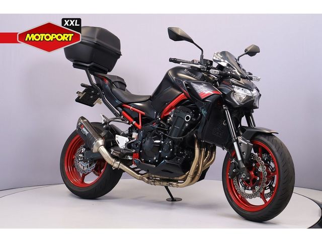 kawasaki - z900
