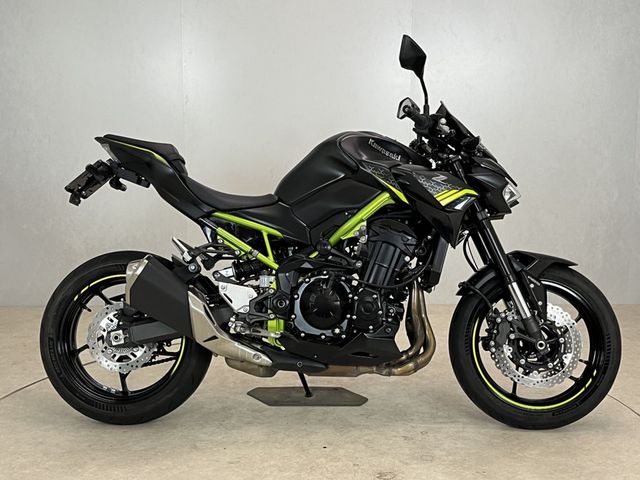 kawasaki - z900