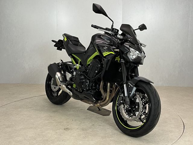 kawasaki - z900