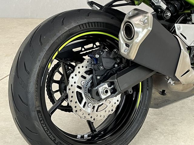 kawasaki - z900