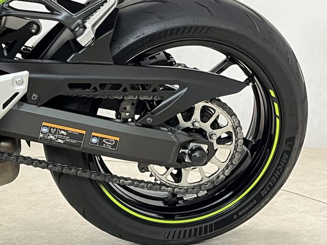 kawasaki - z900