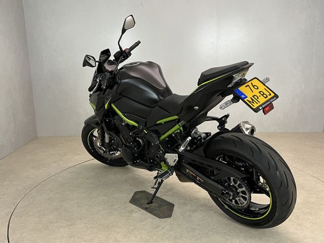 kawasaki - z900
