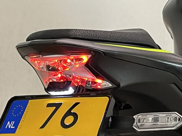kawasaki - z900